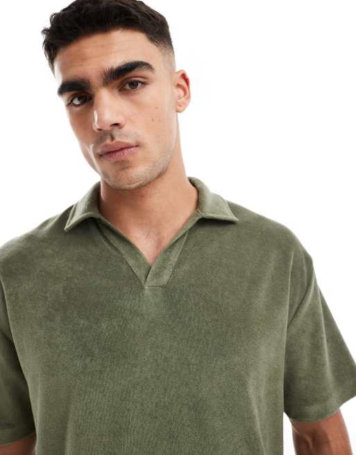 ASOS DESIGN - Ruimvallend poloshirt met reverskraag in kaki badstof