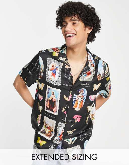 ASOS DESIGN - Ruimvallend satijnen overhemd met brede reverskraag en renaissanceprint