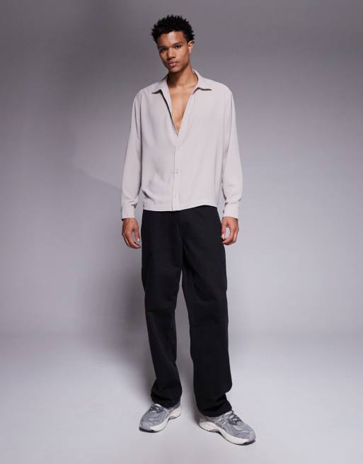 ASOS DESIGN - Ruimvallend satijnen overhemd met open hals in beige, 2 van 5
