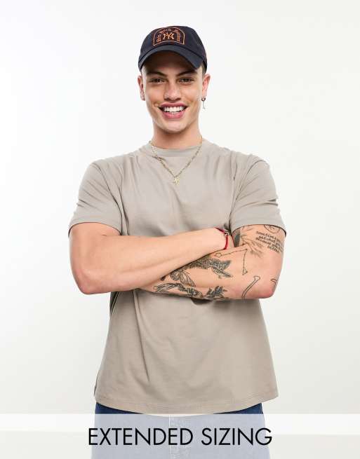 ASOS DESIGN - Ruimvallend T-shirt in grijs met hemelse print op de achterkant