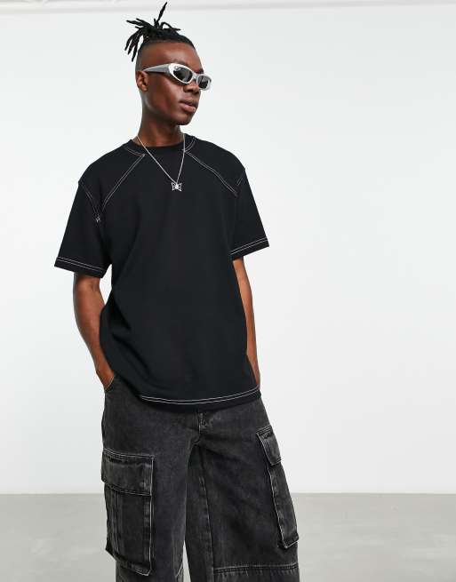 ASOS DESIGN - Ruimvallend T-shirt in zwart met wit contrasterend stiksel