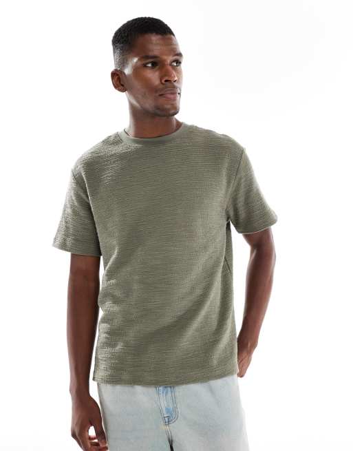 ASOS DESIGN - Ruimvallend T-shirt met split aan de zoom in kaki bouclé