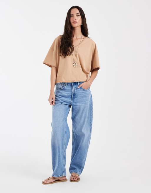 ASOS DESIGN - Ruimvallend T-shirt met V-hals in lichtbruin met wassing, 2 van 4