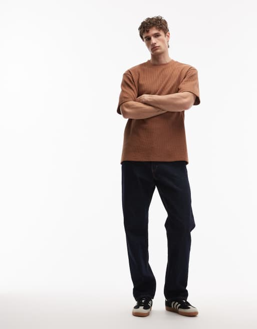 ASOS DESIGN - Ruimvallend T-shirt van zware wafelstof in bruin, 2 van 5