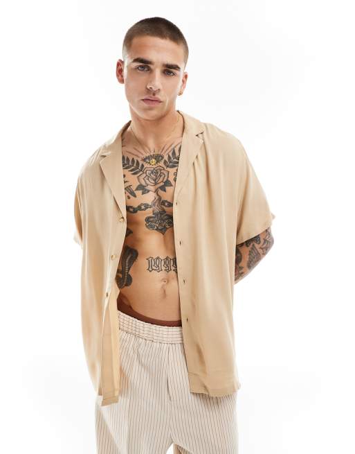 ASOS DESIGN - Ruimvallend viscose overhemd met lage reverskraag in lichtbruin