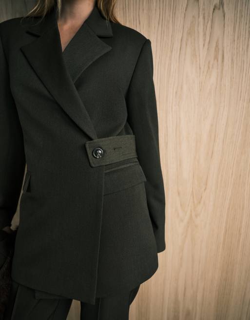 ASOS DESIGN - Ruimvallende blazer met riemdetail in olijfgroen, 3 van 4