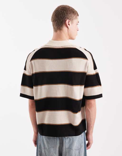 ASOS DESIGN - Ruimvallende gebreide gestreepte polo in zwart en stone, 2 van 5