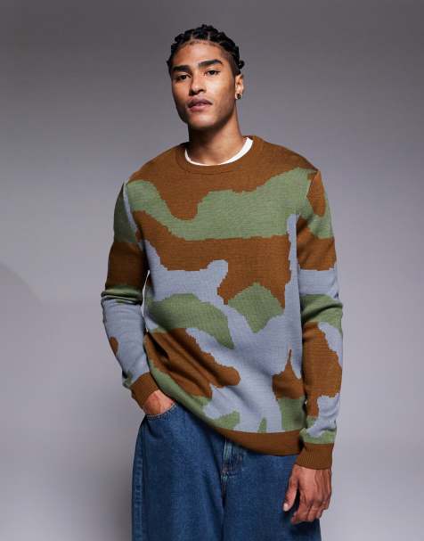 ASOS DESIGN - Ruimvallende gebreide trui met ronde hals en camouflageprint in kaki - view 1