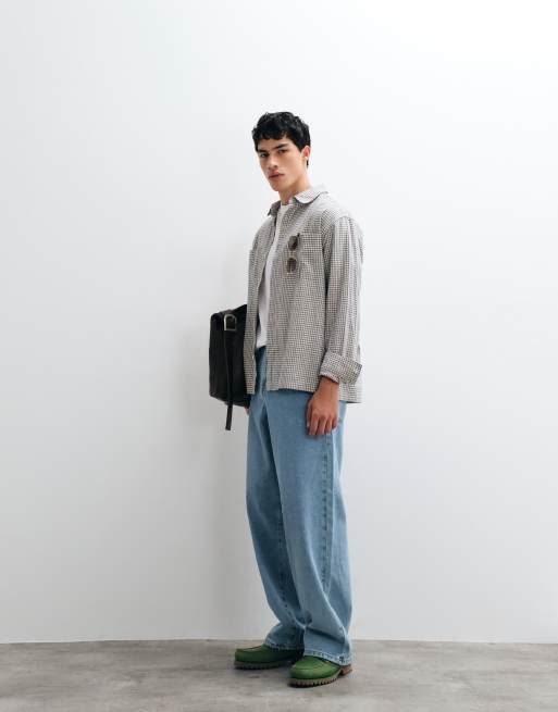 ASOS DESIGN - Ruimvallende jeans met middenblauwe wasing , 2 van 5