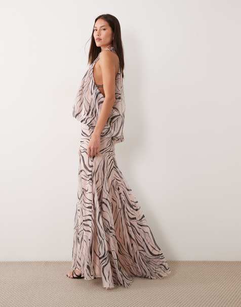 ASOS DESIGN - Ruimvallende maxi jurk met halternek en godetplooien in abstracte zebraprint - view 1