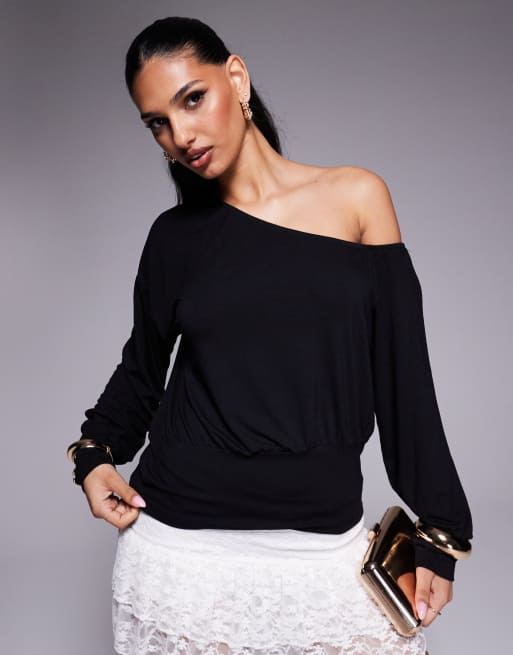 ASOS DESIGN - Ruimvallende top met blote schouder in zwart