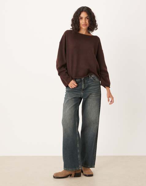 ASOS DESIGN - Ruimvallende trui met blote schouders in chocoladebruin - view 1