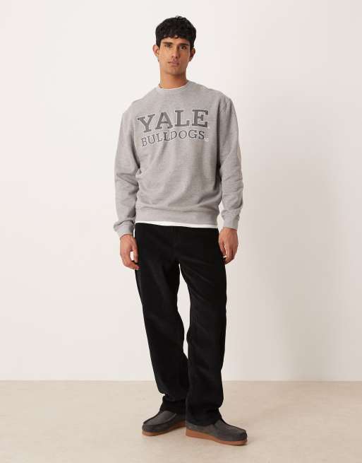 ASOS DESIGN - Ruimvallende uniseks sweater met Yale-print in gemêleerd grijs, 2 van 5
