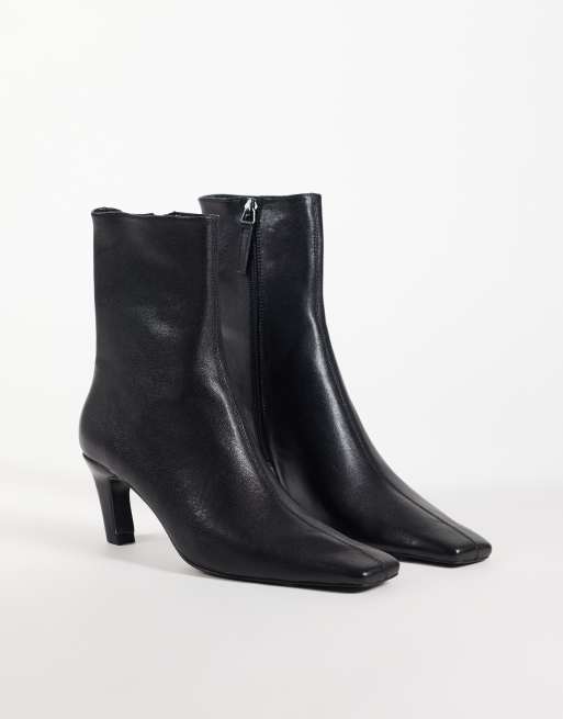 ASOS DESIGN Rumi Leder-Stiefeletten mit eckiger Zehenpartie und Absatz in Schwarz, 4 von 4