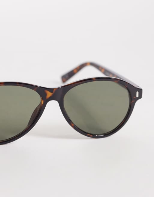 ASOS DESIGN – Runda solglasögon med spräckliga bågar och gröna glas, 2 av 3
