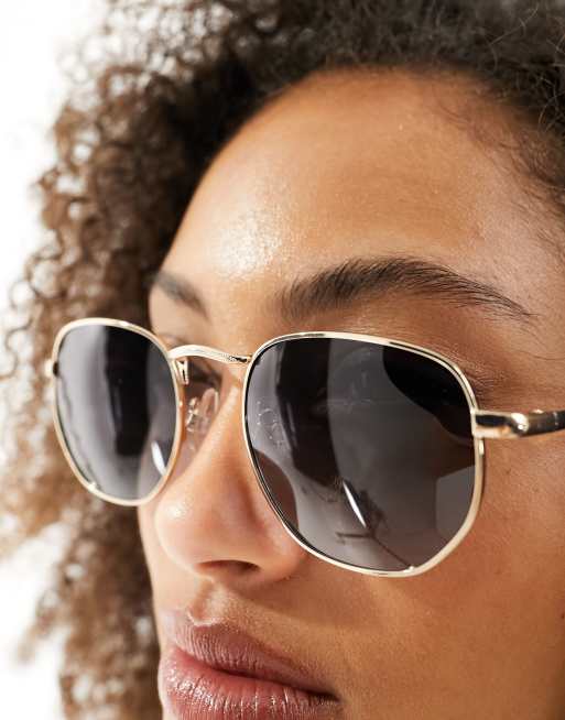 ASOS DESIGN - Runde solbriller i guldfarvet metal med polariserede glas, 4 af 4