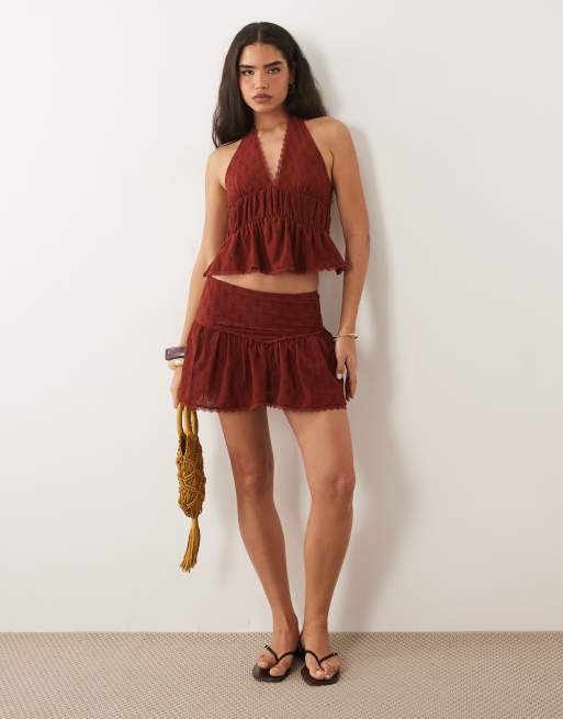 ASOS DESIGN - Rustfarvet top med halterneck, blondekanter og broderier, 2 af 4