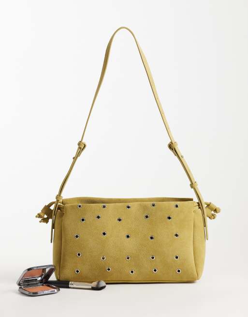 ASOS DESIGN - Sac bandoulière en imitation daim avec oeillets et bandoulière ajustable - Ocre, 2 de 4