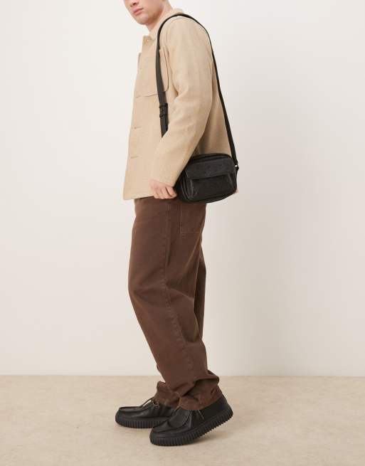 ASOS DESIGN - Sac bandoulière en similicuir avec détails en relief - Noir, 4 de 4