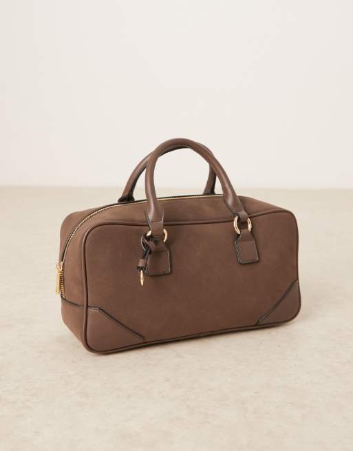 ASOS DESIGN - Sac bowling en imitation daim avec bandoulière amovible - Chocolat, 3 de 4