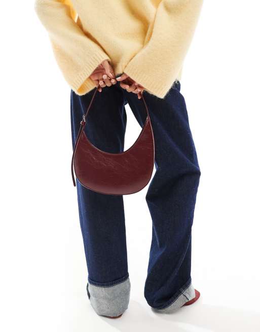 ASOS DESIGN - Sac porté épaule asymétrique avec boucle - Bordeaux, 2 de 4