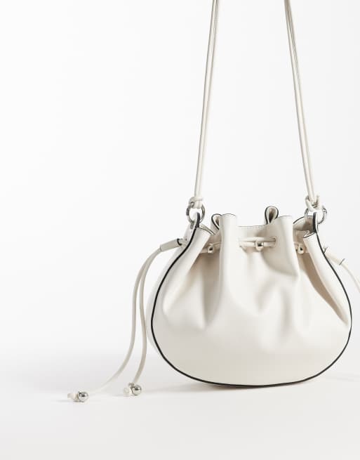 ASOS DESIGN - Sac sceau froncé porté épaule à lanières multiples et perles - Blanc cassé, 4 de 4