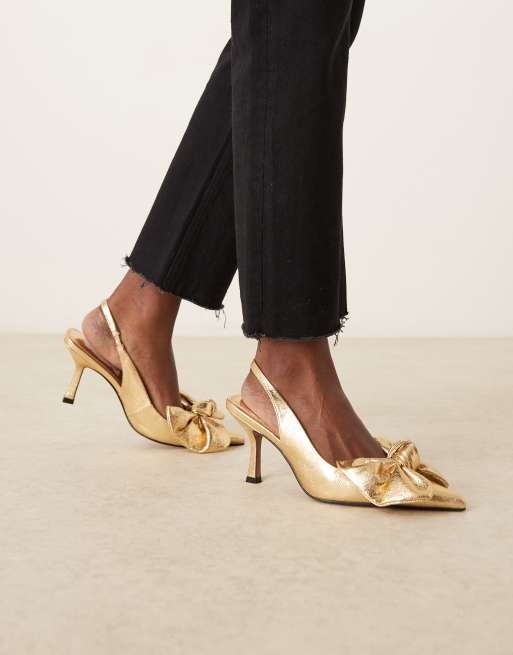 ASOS DESIGN - Saffron - Schoenen met halfhoge hak en strik in goud, 2 van 4