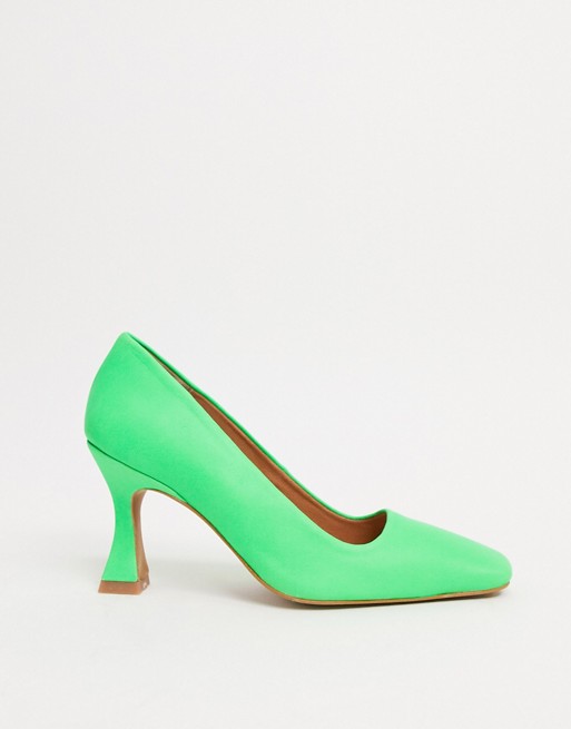 ASOS DESIGN Saint premium leather square toe court shoe in green