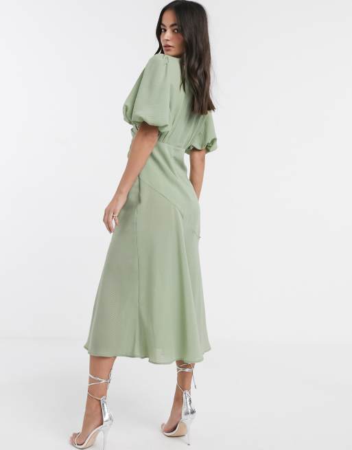 ASOS DESIGN – Salbeigrünes Maxikleid mit Puffärmeln, Raffdetails und Karomuster, 2 von 4
