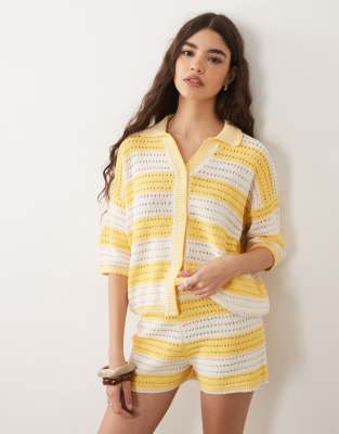 Пляжные трикотажные шорты Sally beach от ASOS DESIGN в желто-белую полоску - часть комплекта yellow white stripe