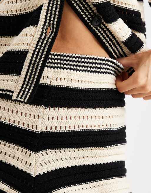 ASOS DESIGN – Sally – Svartvita, randiga, stickade strandshorts, del av set, 3 av 5