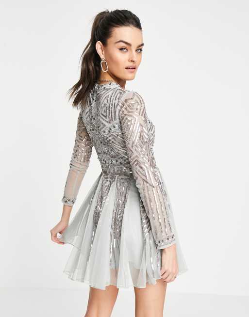 ASOS DESIGN – Salviagrön, långärmad miniklänning med sten- och paljettutsmyckningar, 2 av 4