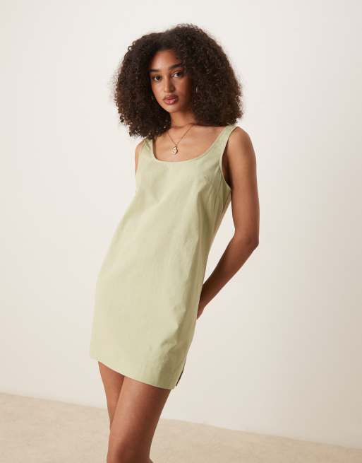 ASOS DESIGN - Salviegrøn minikjole med dyb rund hals i hør- og bomuldsblanding