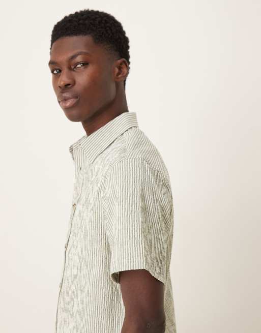 ASOS DESIGN - Salviegrøn skjorte i stribet seersucker med regular fit, 4 af 5
