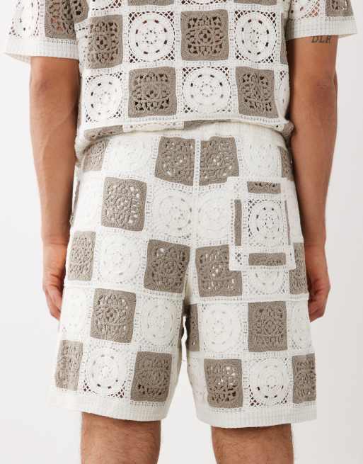 ASOS DESIGN - Salviegrønne og ecrufarvede shorts i hæklet materiale, 4 af 5