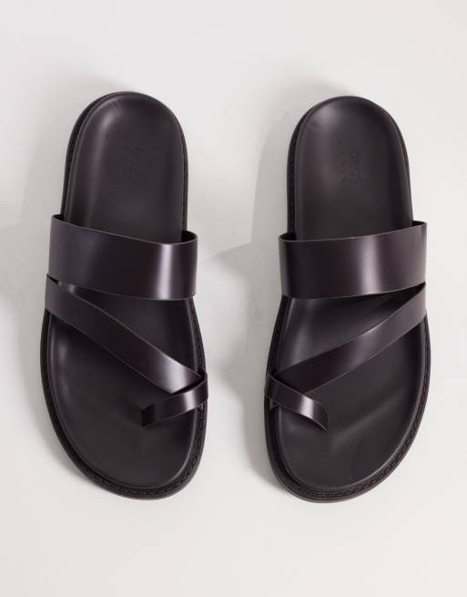 ASOS DESIGN – Sandalen in Weinrot mit überkreuzten Riemen, 2 von 4