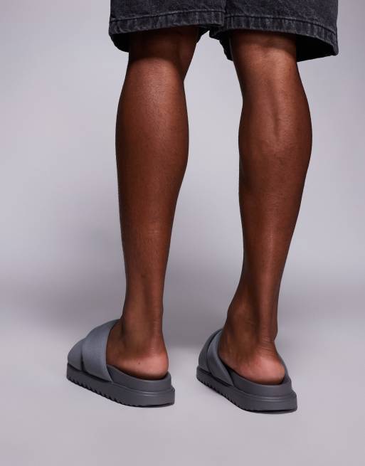 ASOS DESIGN - Sandalen met gewatteerde gekruiste banden in grijs, 3 van 4