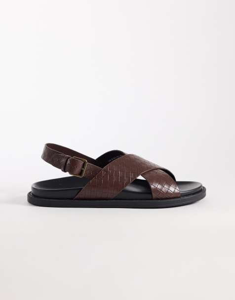 ASOS DESIGN - Sandales à brides croisées avec motif tressé en relief - Marron - view 1