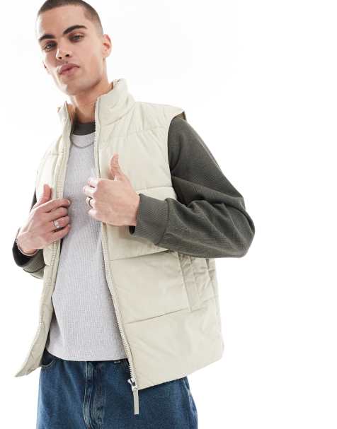 ASOS DESIGN – Sandfärgad pufferväst - view 1
