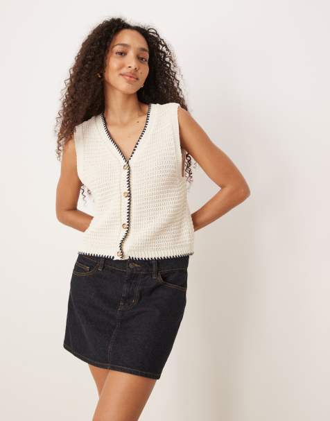 ASOS DESIGN – Sandfärgad, virkad topp med knappar framtill - view 1