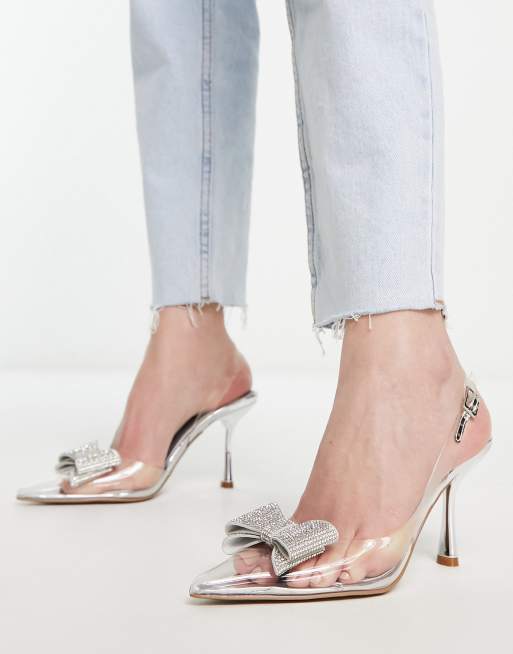 ASOS DESIGN Sass Chaussures talon aiguille mi haut et bride arri re avec n ud ornement Transparent