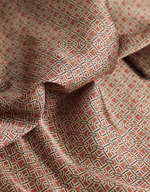 ASOS DESIGN - Satijnen bandana met geometrische print in bruin, 2 van 3