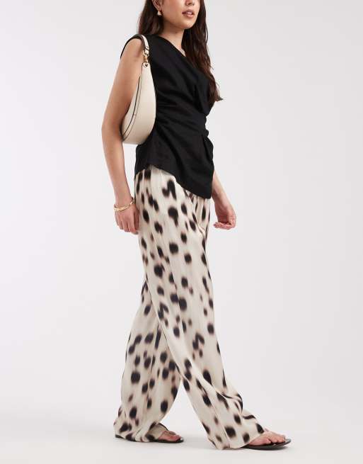 ASOS DESIGN - Satijnen broek met wijde pijpen en elastische taille met print, 2 van 5