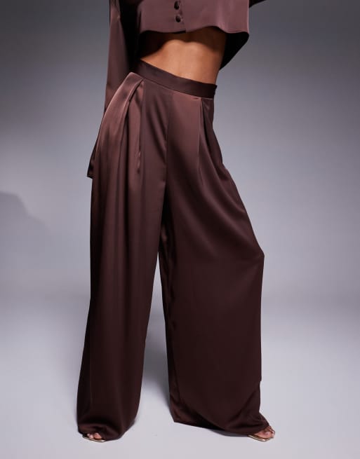 ASOS DESIGN - Satijnen broek met wijde pijpen in bruin, deel van co-ord set, 2 van 5