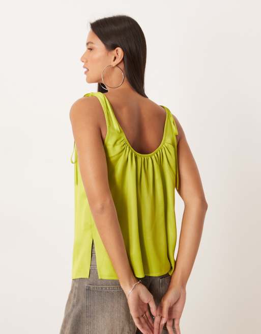 ASOS DESIGN - Satijnen camitop met gestrikte schouders in groen, 4 van 4