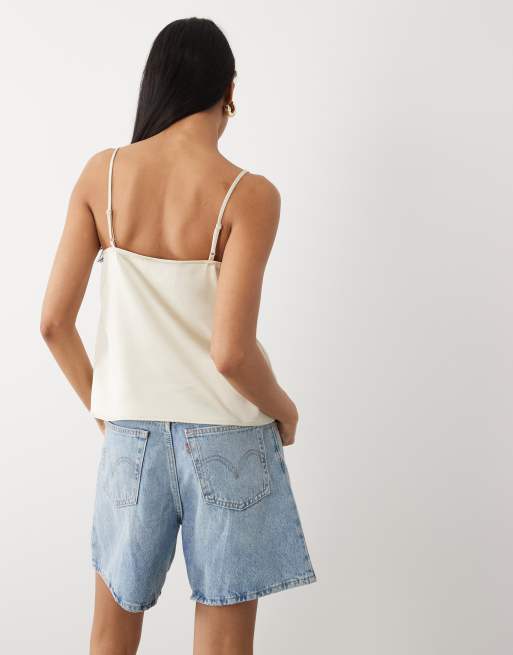 ASOS DESIGN - Satijnen camitop met kanten rand en strik in crème, 4 van 4