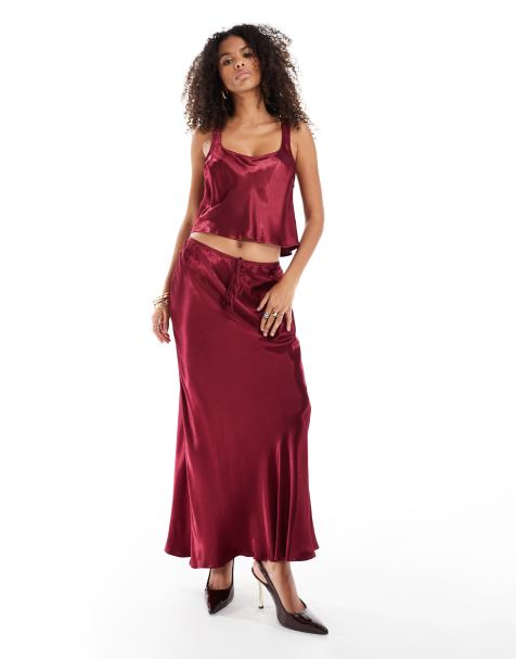 ASOS DESIGN - Satijnen camitop met lage ronde hals en maxirok in kersenrood - view 1