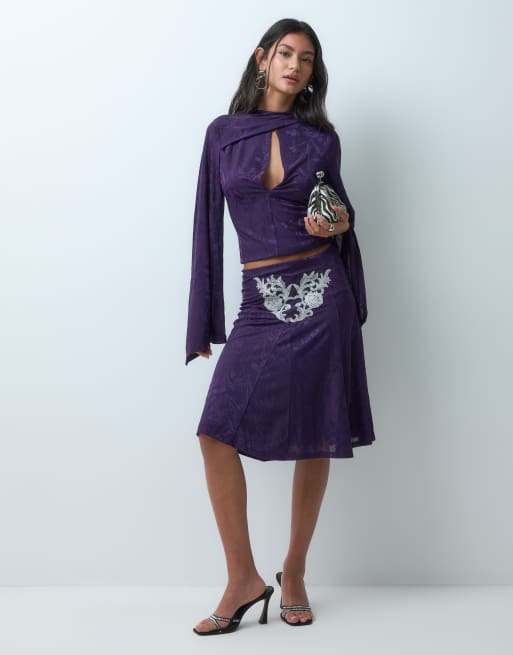 ASOS DESIGN satijnen devoré gedrapeerde top met lange mouwen in pruim, 2 van 5