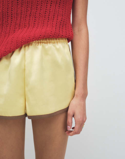 ASOS DESIGN - Satijnen hardloopshort met contrasterende naden in geel en mokka, 5 van 7