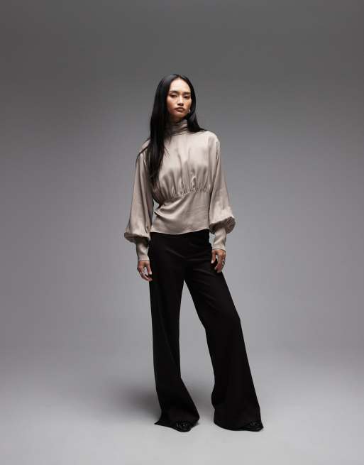 ASOS DESIGN - Satijnen hoogsluitende blouse met blousonmouwen in taupe, 4 van 4
